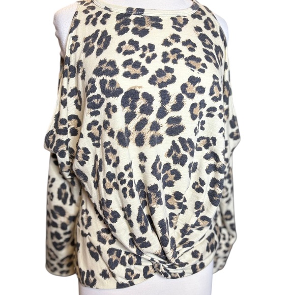 1.4.3. Story by Line Up Off-the-Shoulder Leopard Sweater - Cream and Black - Picture 1 of 10